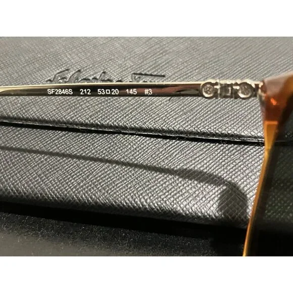 New Ferragamo Slim Temple Classic Square Sunglasses Tortoise Case SF2846S Italy - Picture 6 of 8